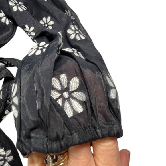 Buru Blanche Floral Pleated Ruffled V-Neck Mini Dress | Sz M, Black White NWT - Picture 13 of 15